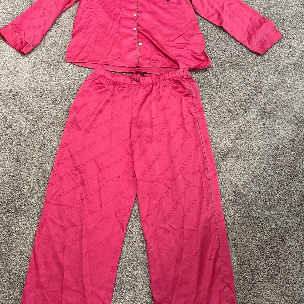 Victoria's Secret EUC MEDIUM LONG Pink Pajama SATIN SILK Set